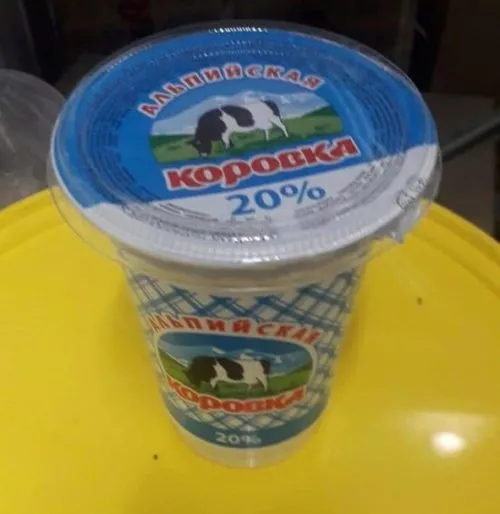 фотография продукта Сметана Альпийская коровка 20% 400г