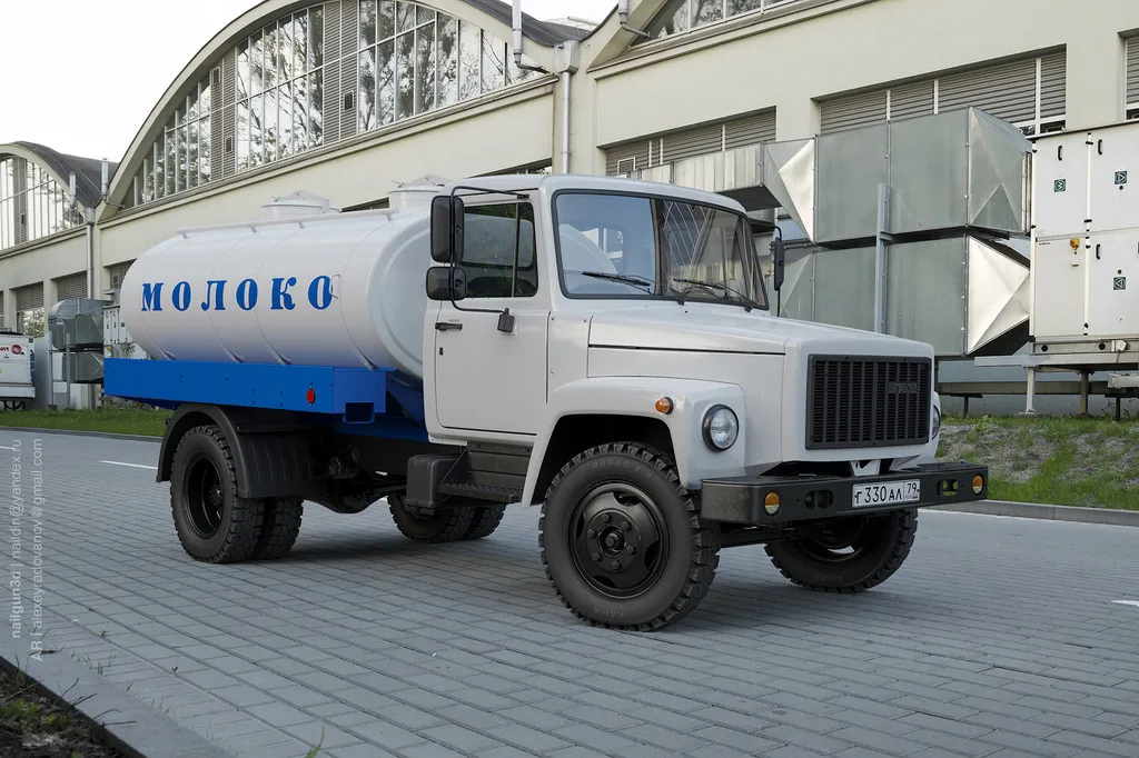 обезжиренное молоко (обрат) с доставкой  в Краснодаре и Краснодарском крае