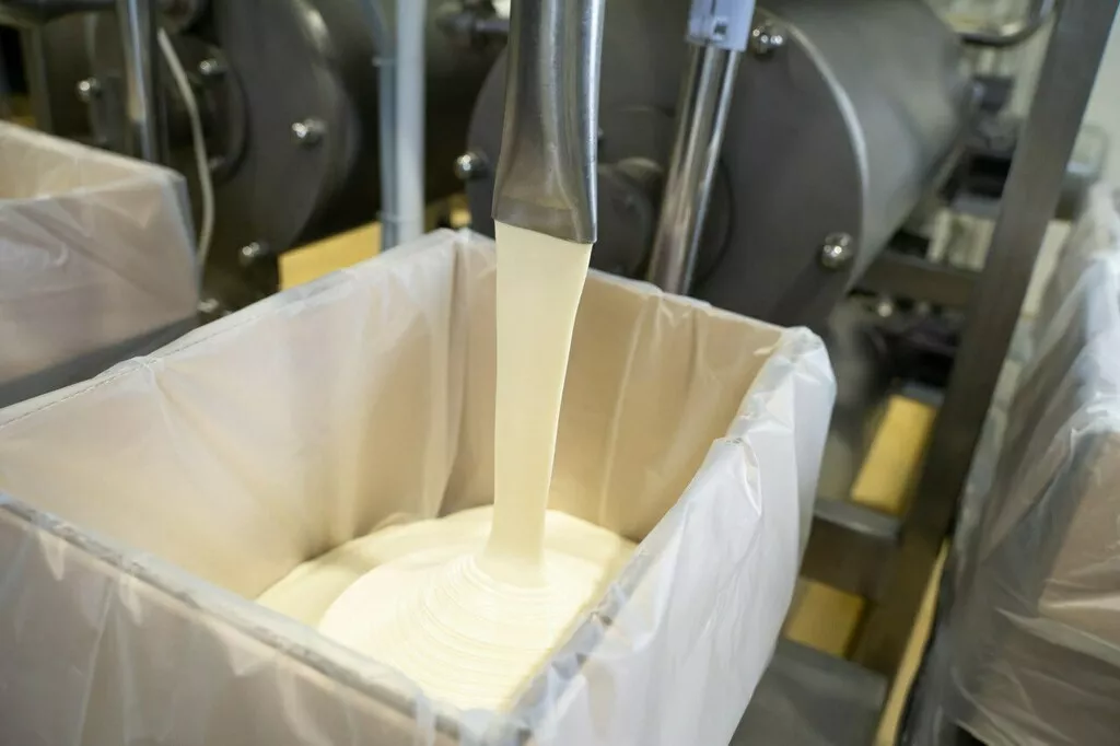 оптом сливочное масло монолит в Кургане 2