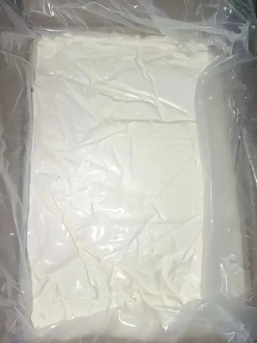 Фотография продукта Масло сливочное крестьянское 72,5%